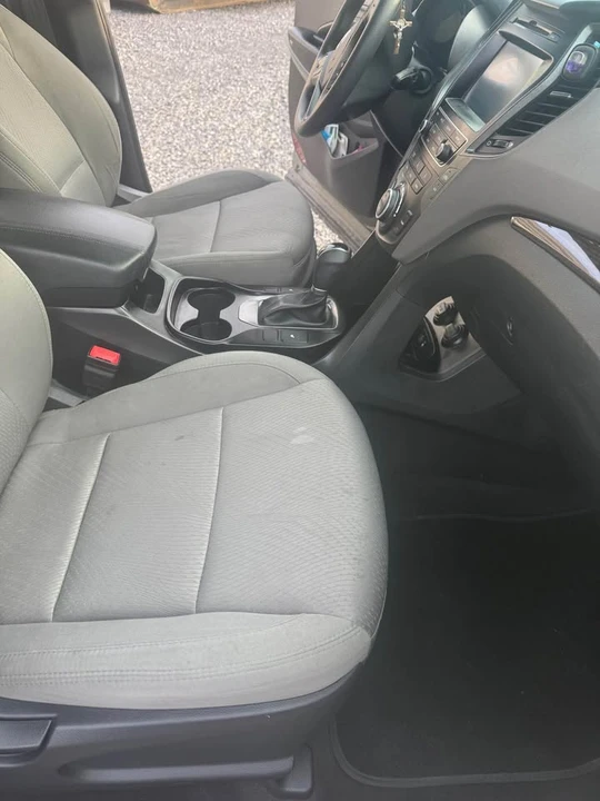 2018 Hyundai Santa Fe - Image 5 of 10