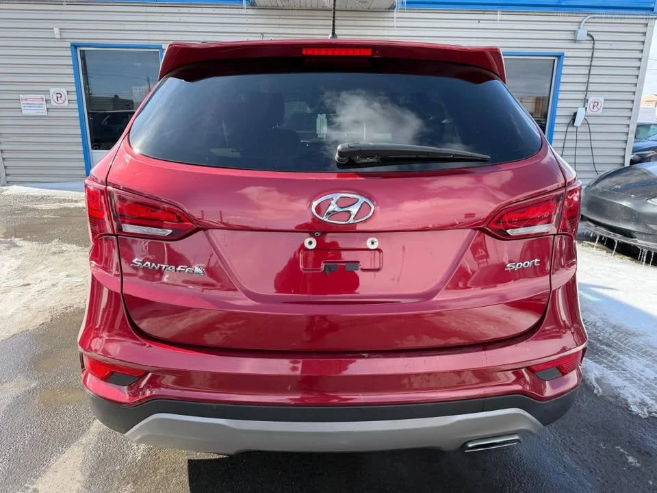 2018 Hyundai Santa Fe - Image 6 of 16