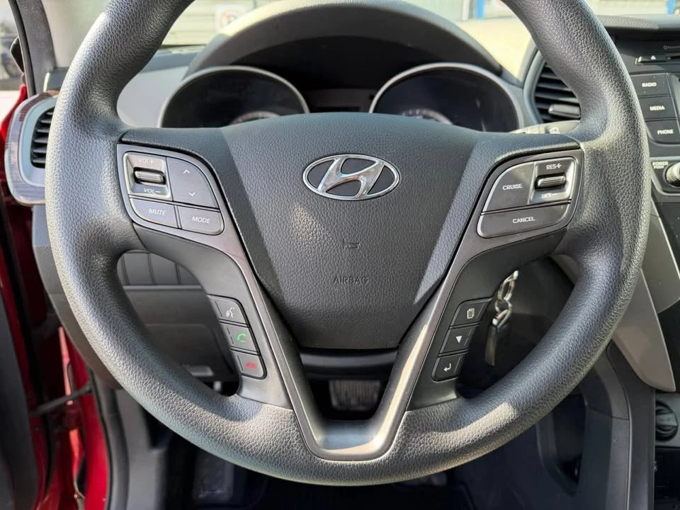 2018 Hyundai Santa Fe - Image 9 of 16