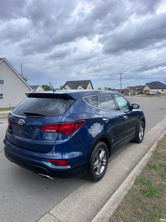 2018 Hyundai Santa Fe - Image 5 of 12