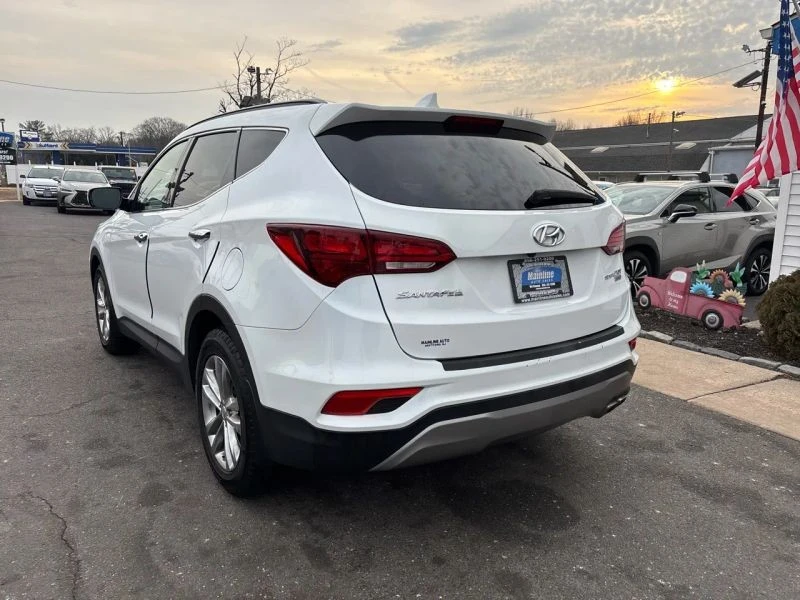 2018 Hyundai Santa Fe - Image 5 of 12