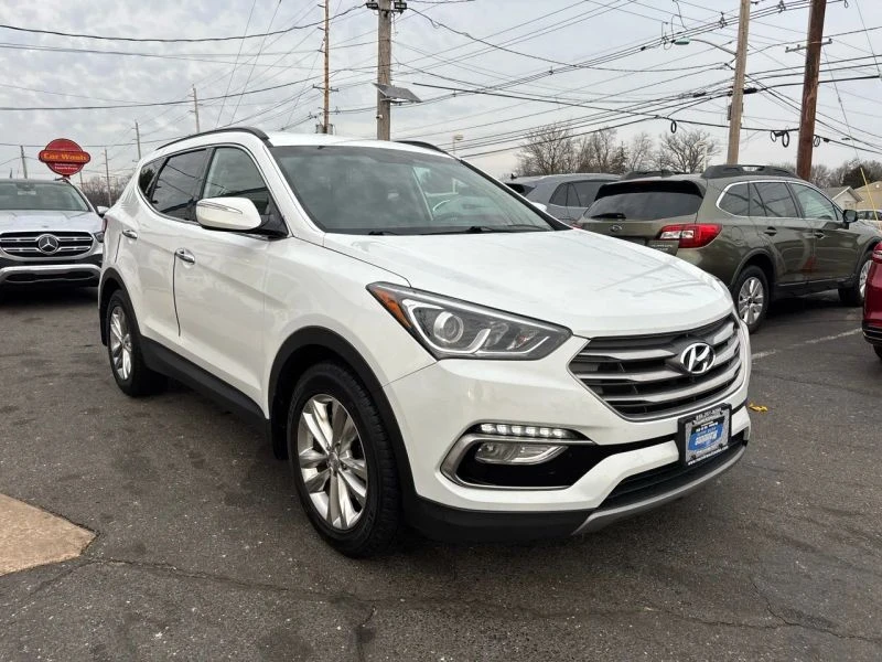 2018 Hyundai Santa Fe - Image 9 of 12