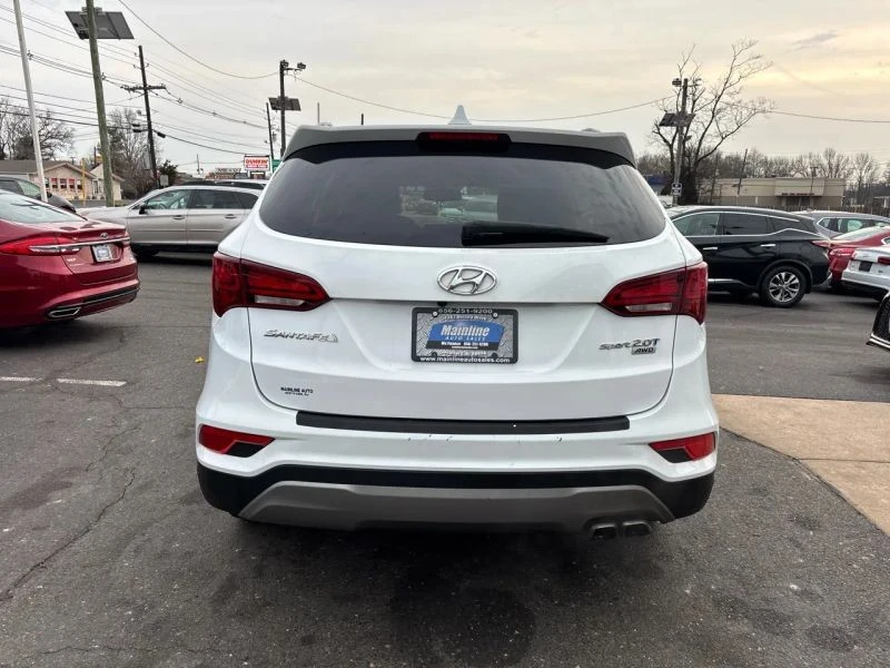 2018 Hyundai Santa Fe - Image 6 of 12