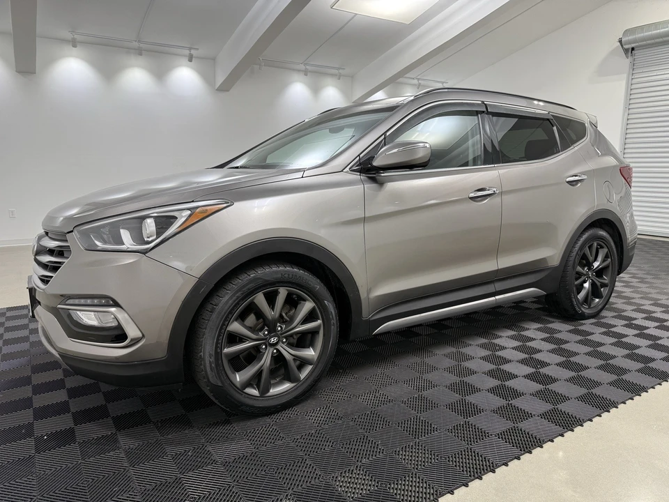 2018 Hyundai Santa Fe - Image 4 of 12