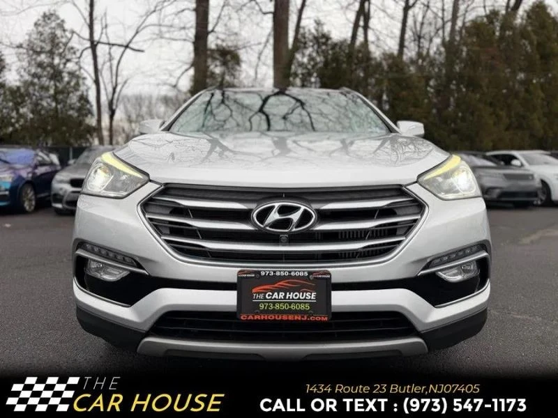 2018 Hyundai Santa Fe - Image 3 of 12