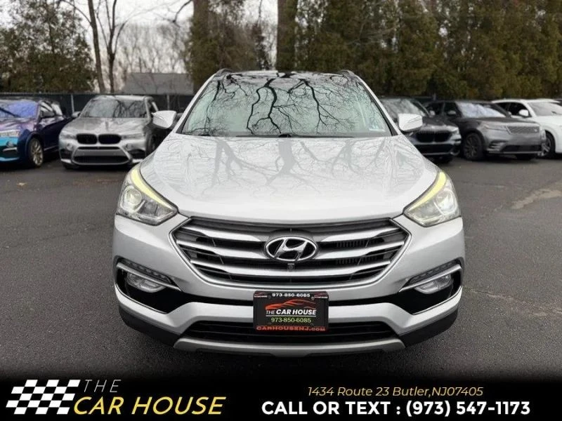 2018 Hyundai Santa Fe - Image 4 of 12