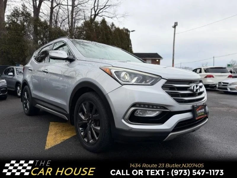 2018 Hyundai Santa Fe - Image 5 of 12