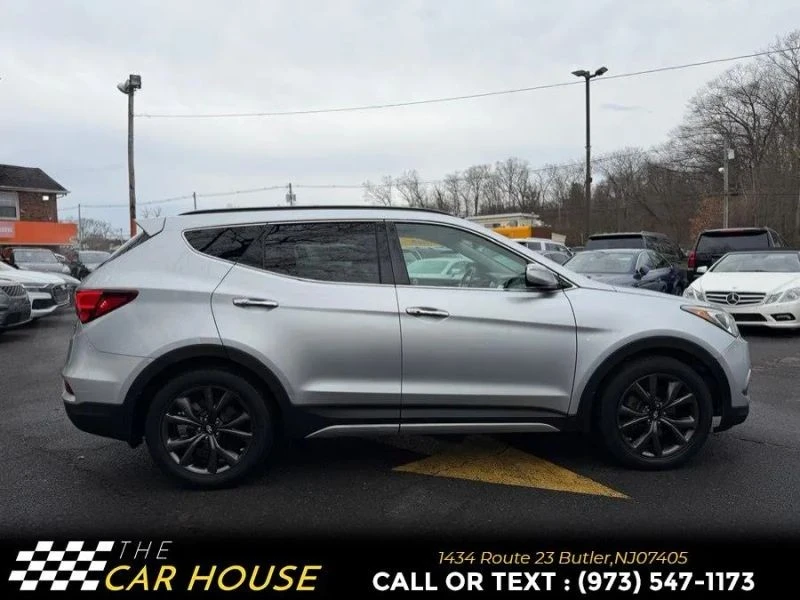 2018 Hyundai Santa Fe - Image 7 of 12