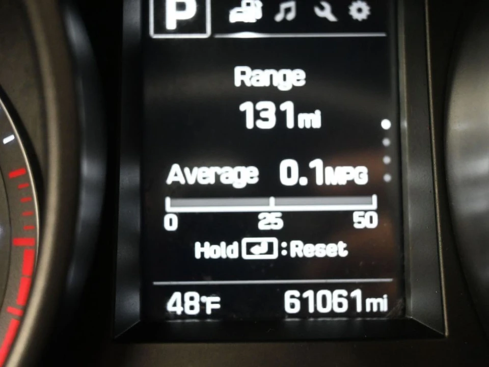 2018 Hyundai Santa Fe - Image 16 of 21