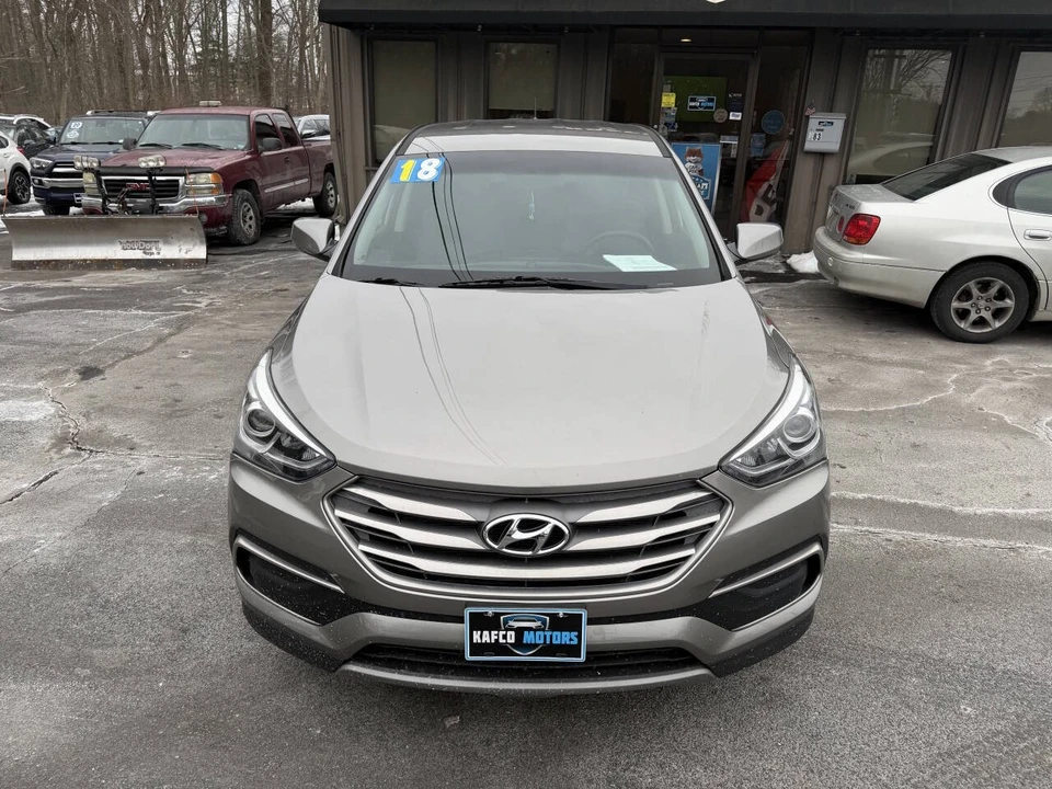 2018 Hyundai Santa Fe - Image 4 of 21