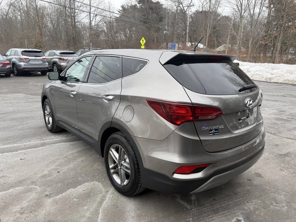 2018 Hyundai Santa Fe - Image 7 of 21