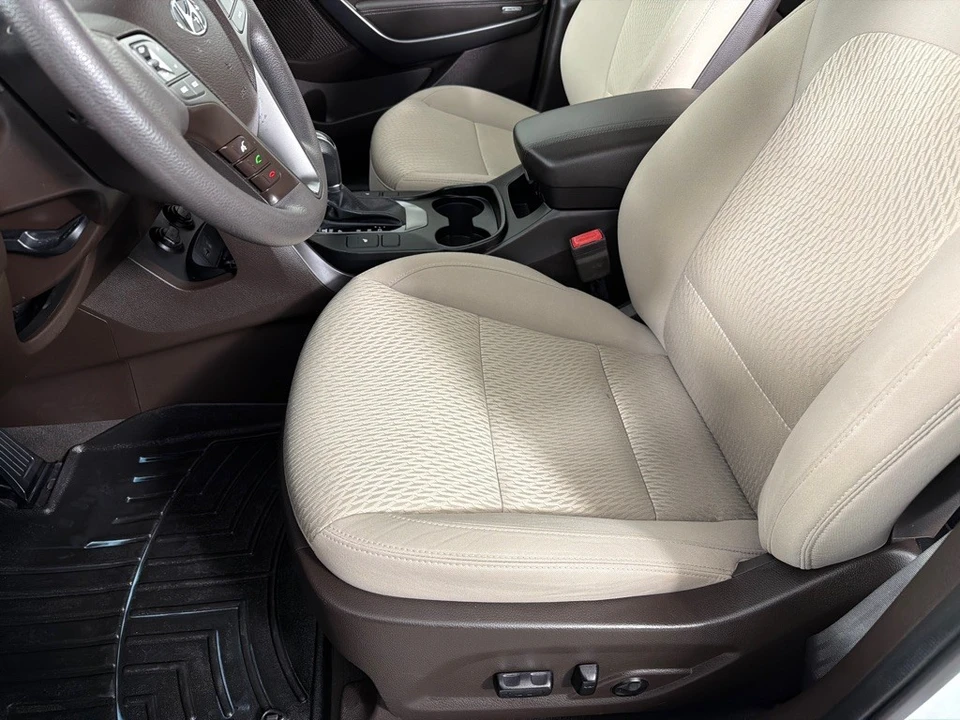 2018 Hyundai Santa Fe - Image 12 of 21