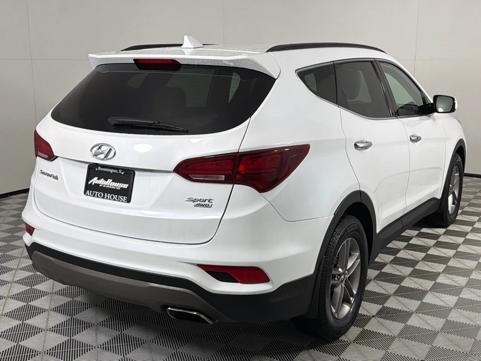 2018 Hyundai Santa Fe - Image 5 of 21