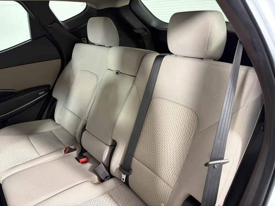 2018 Hyundai Santa Fe - Image 20 of 21
