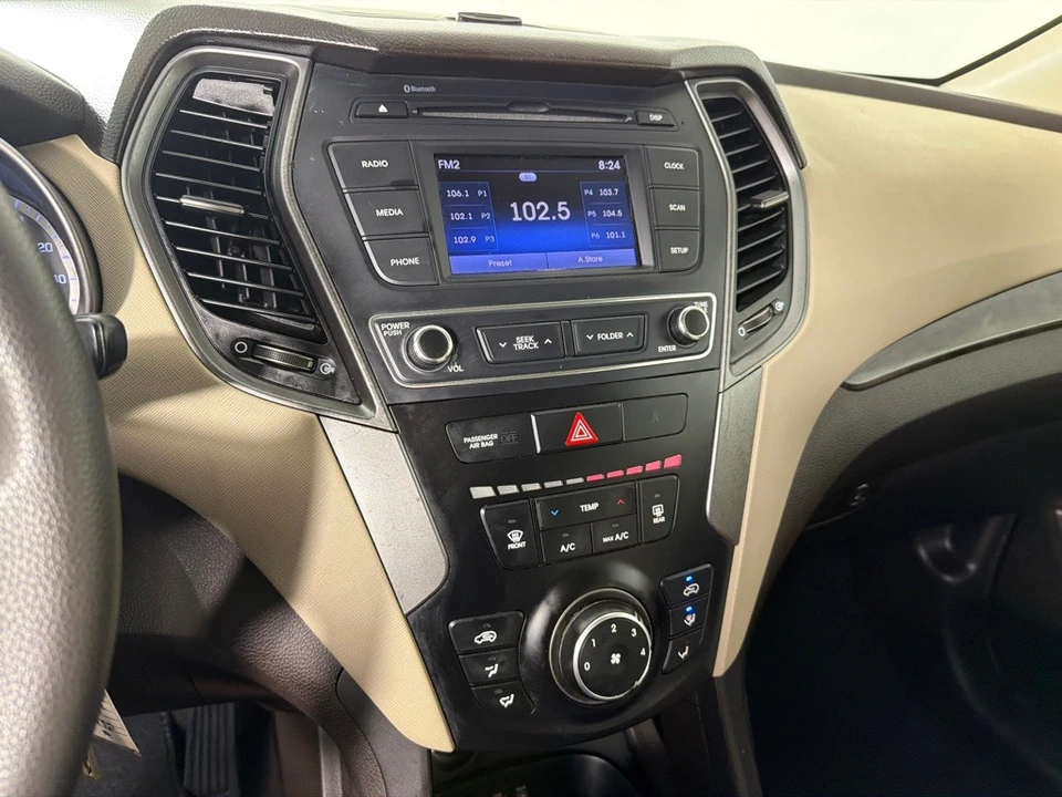 2018 Hyundai Santa Fe - Image 16 of 21