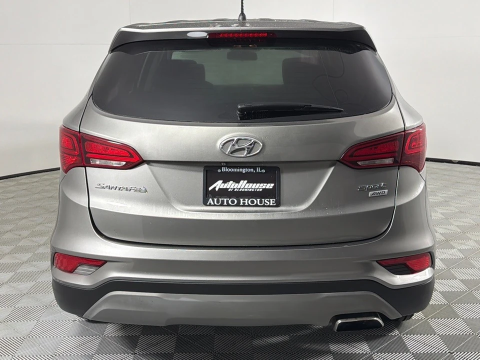 2018 Hyundai Santa Fe - Image 6 of 21