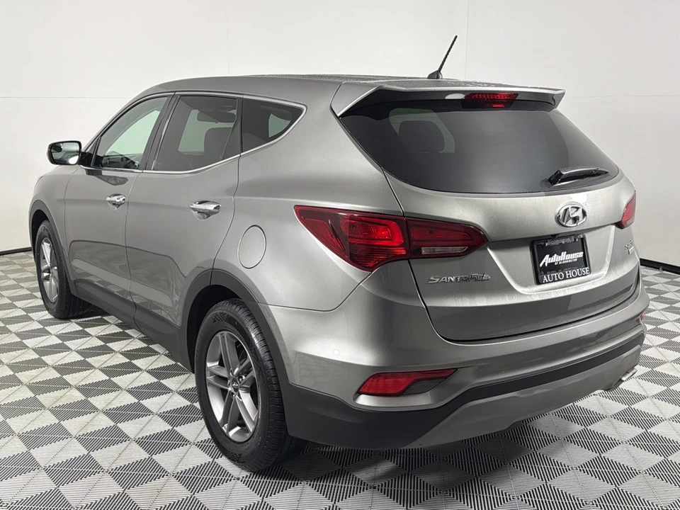 2018 Hyundai Santa Fe - Image 7 of 21
