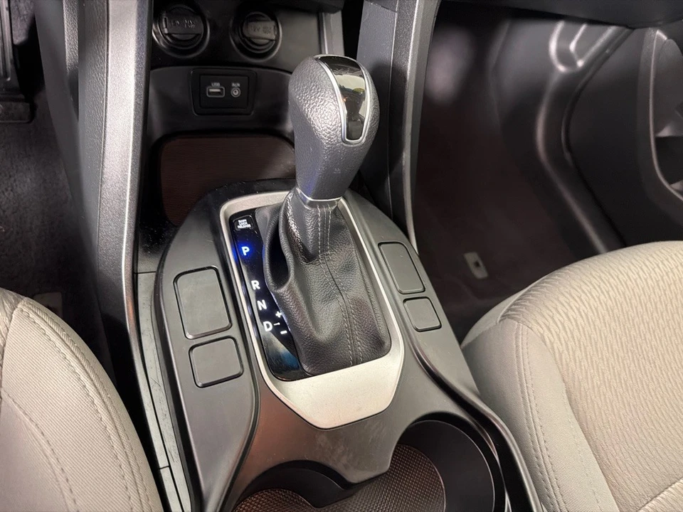 2018 Hyundai Santa Fe - Image 18 of 21