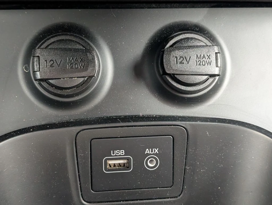 2018 Hyundai Santa Fe - Image 21 of 21