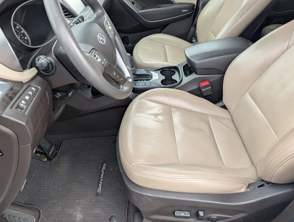 2018 Hyundai Santa Fe - Image 9 of 21
