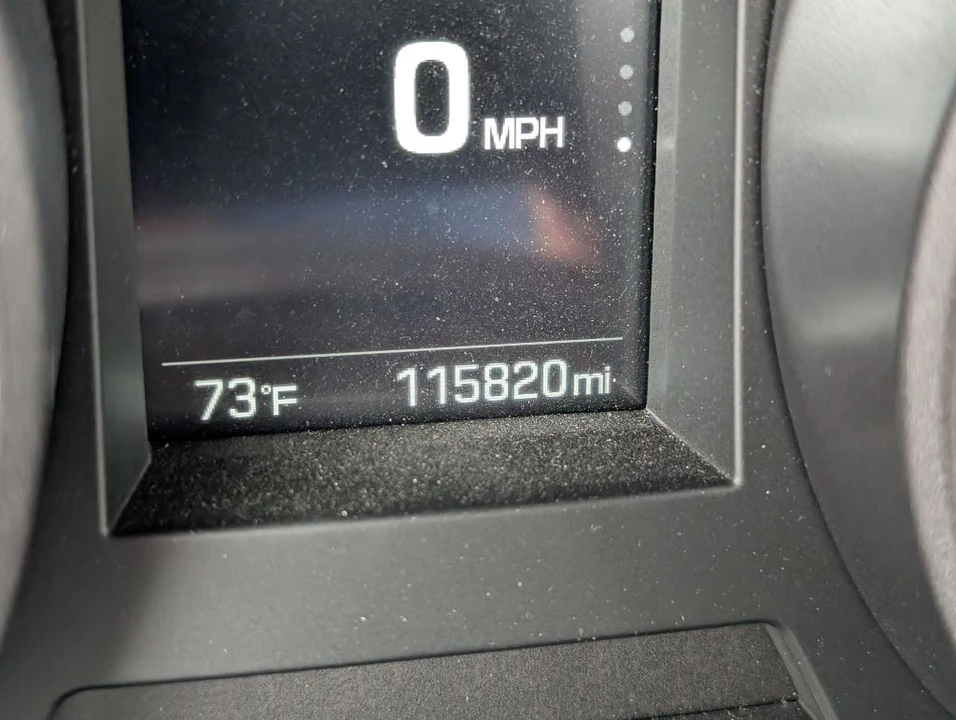 2018 Hyundai Santa Fe - Image 16 of 21