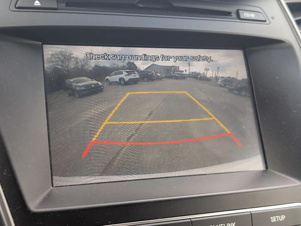 2018 Hyundai Santa Fe - Image 19 of 21