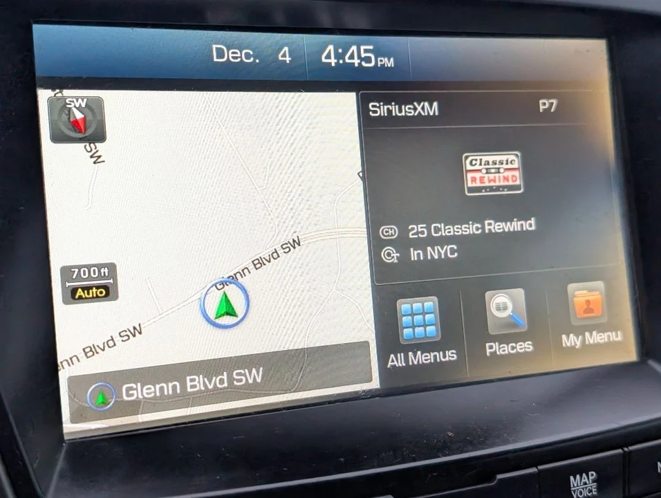 2018 Hyundai Santa Fe - Image 16 of 23