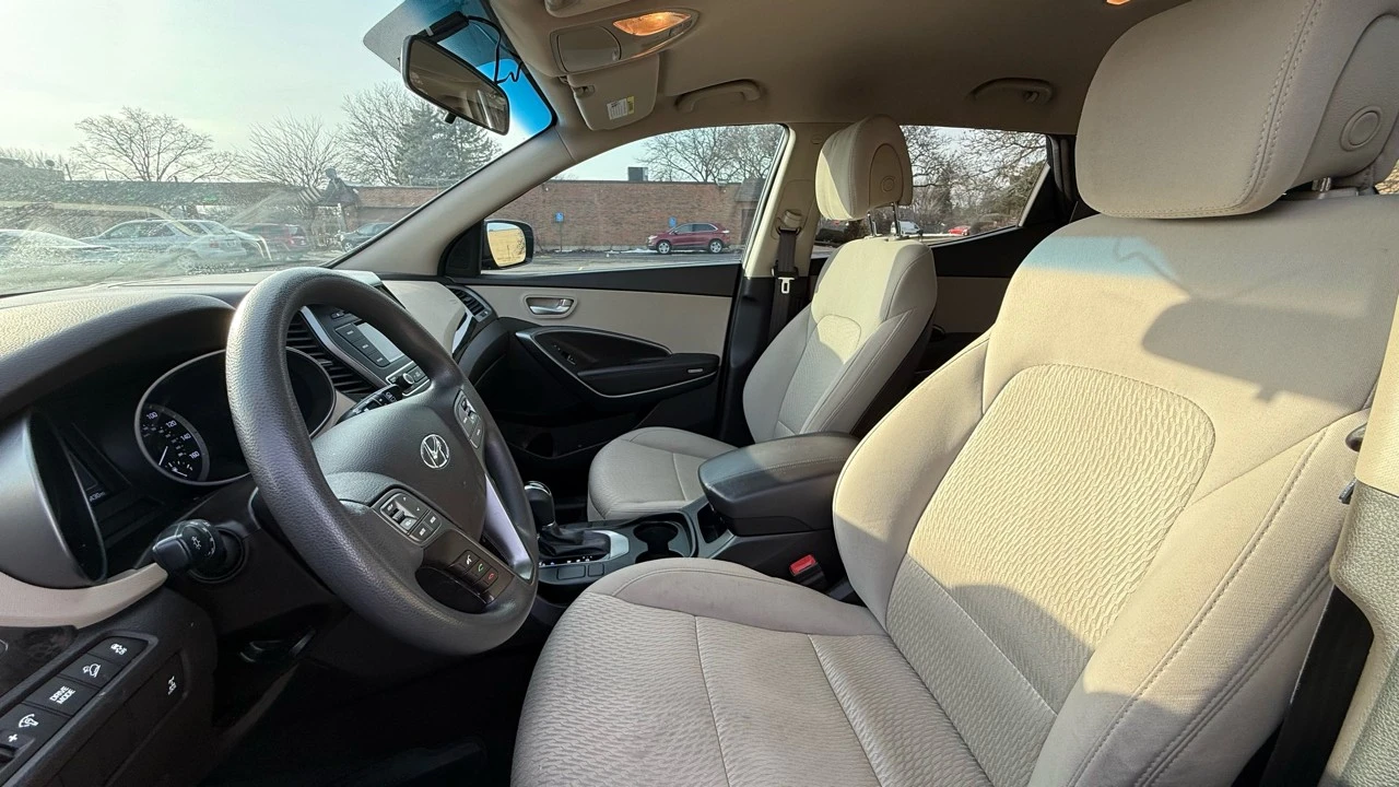 2018 Hyundai Santa Fe - Image 10 of 21