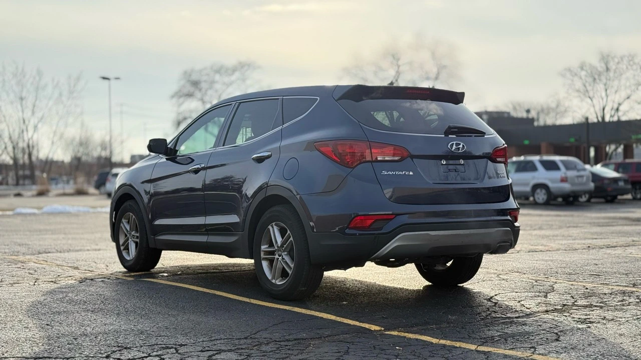 2018 Hyundai Santa Fe - Image 5 of 21