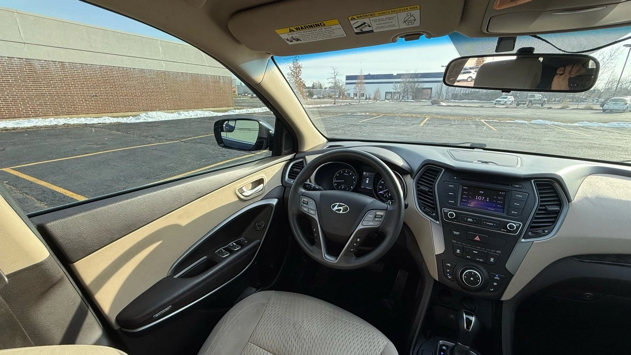 2018 Hyundai Santa Fe - Image 12 of 21
