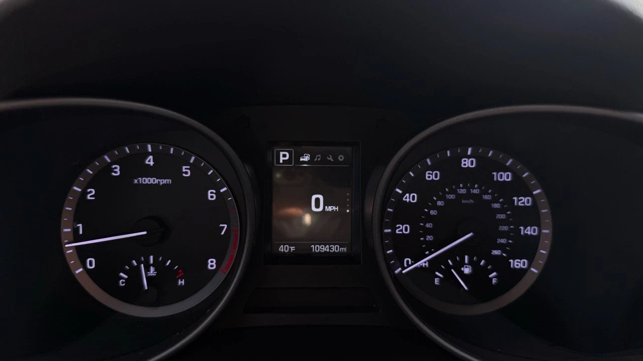 2018 Hyundai Santa Fe - Image 14 of 21