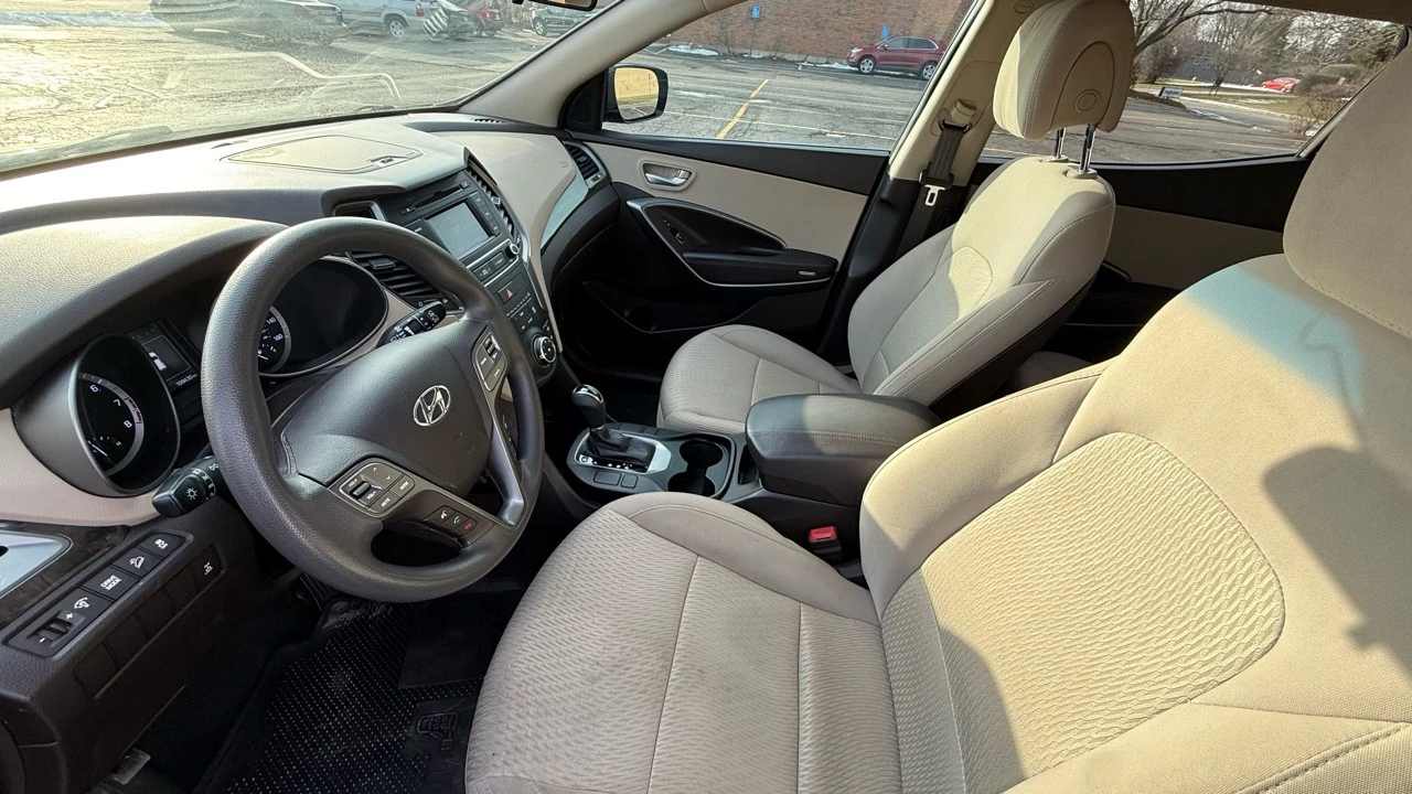2018 Hyundai Santa Fe - Image 9 of 21