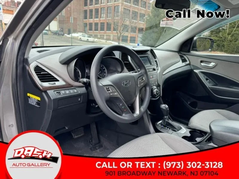 2018 Hyundai Santa Fe - Image 12 of 12