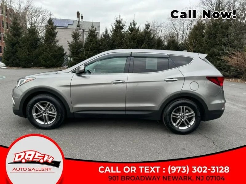 2018 Hyundai Santa Fe - Image 8 of 12