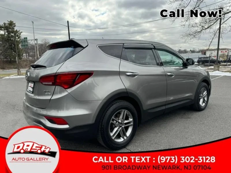 2018 Hyundai Santa Fe - Image 6 of 12