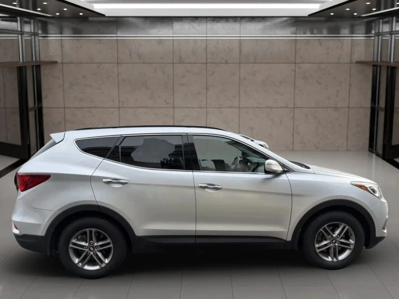 2018 Hyundai Santa Fe - Image 3 of 12