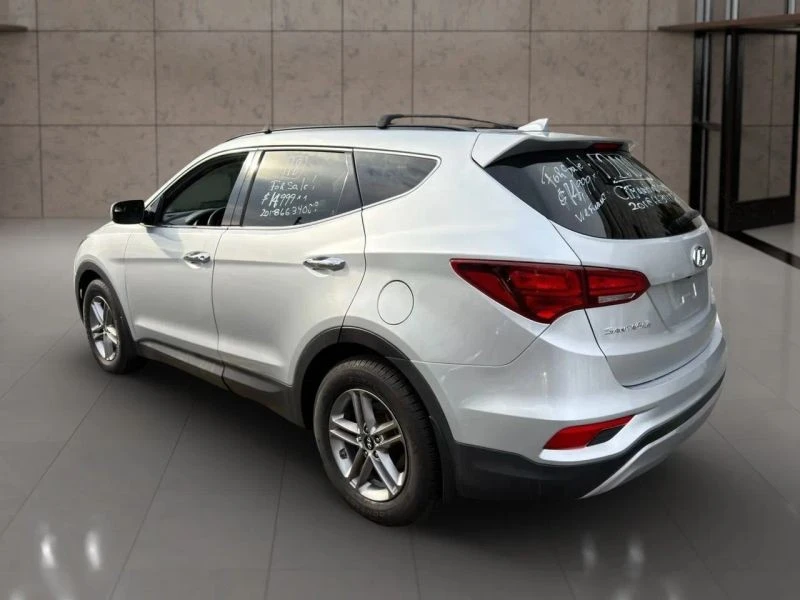 2018 Hyundai Santa Fe - Image 7 of 12