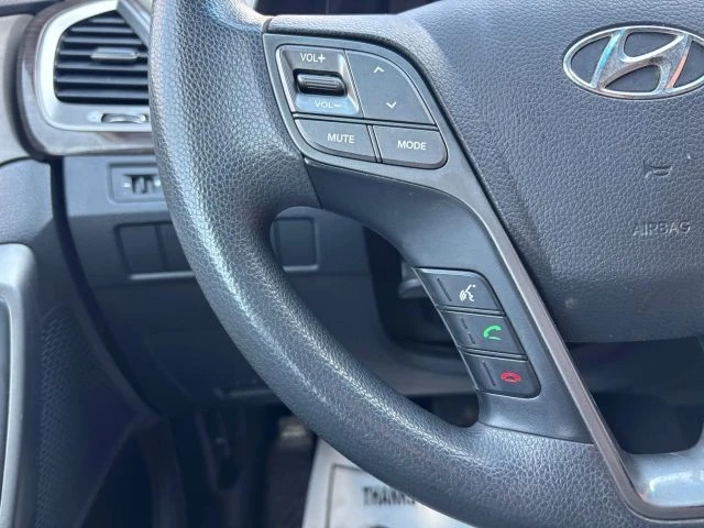 2018 Hyundai Santa Fe - Image 17 of 21