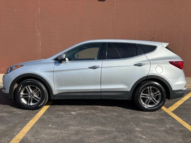 2018 Hyundai Santa Fe - Image 9 of 21