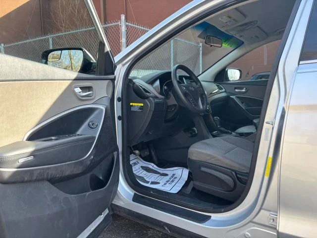 2018 Hyundai Santa Fe - Image 10 of 21