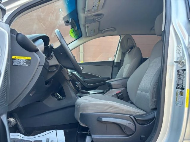 2018 Hyundai Santa Fe - Image 12 of 21