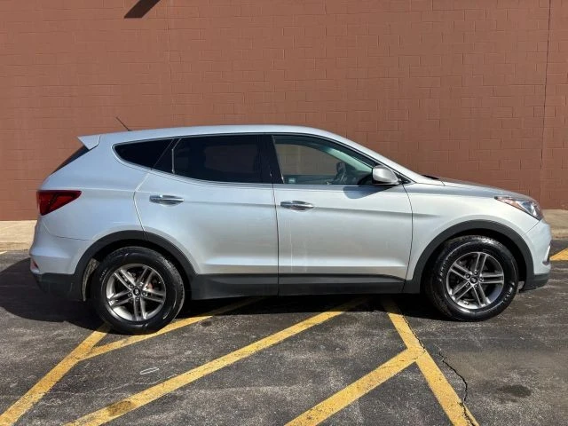 2018 Hyundai Santa Fe - Image 5 of 21