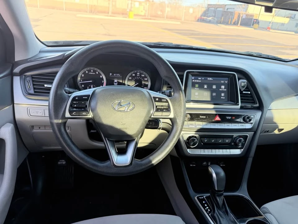 2018 Hyundai Sonata - Image 11 of 19
