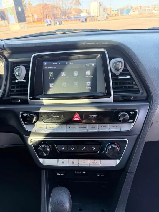 2018 Hyundai Sonata - Image 13 of 19
