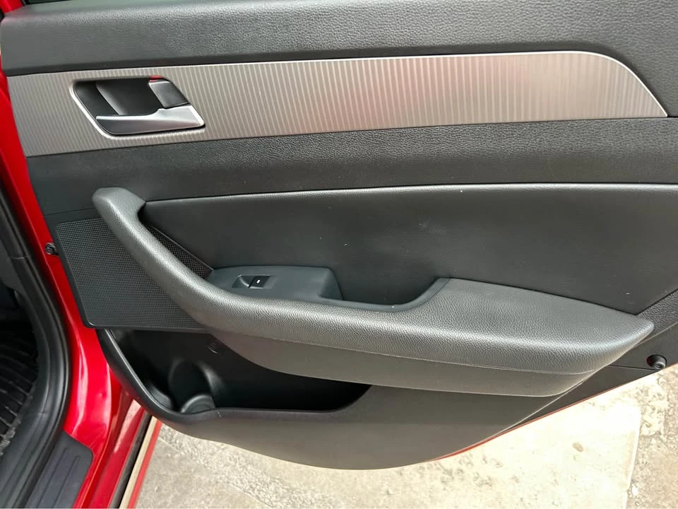 2018 Hyundai Sonata - Image 19 of 20