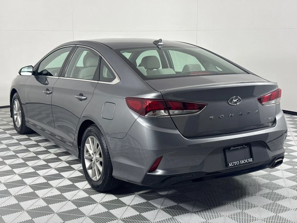 2018 Hyundai Sonata - Image 7 of 12