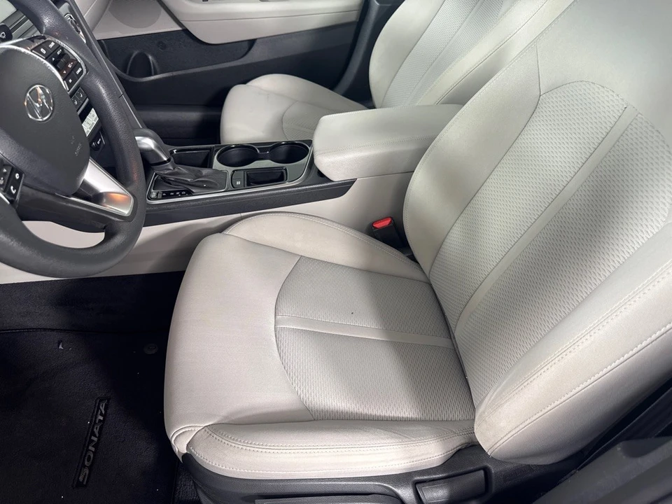 2018 Hyundai Sonata - Image 10 of 12