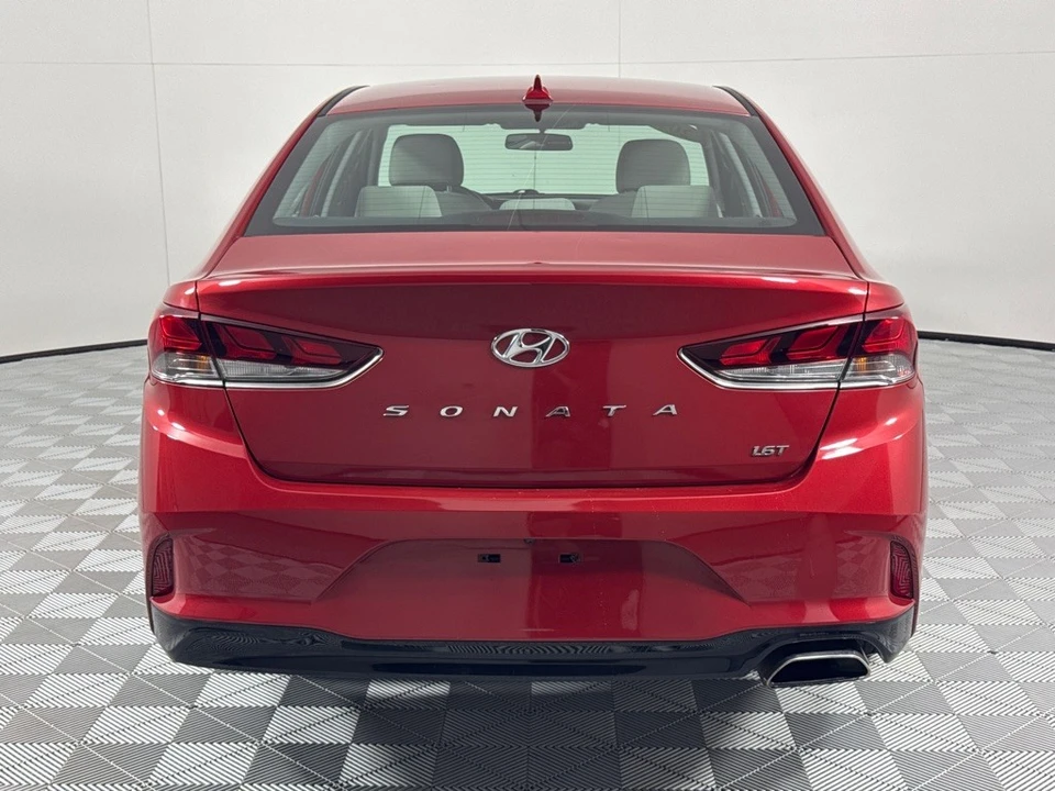 2018 Hyundai Sonata - Image 6 of 12