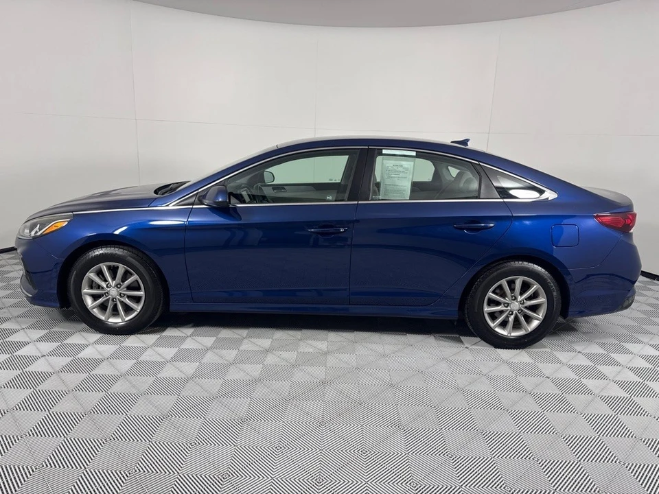 2018 Hyundai Sonata - Image 8 of 21