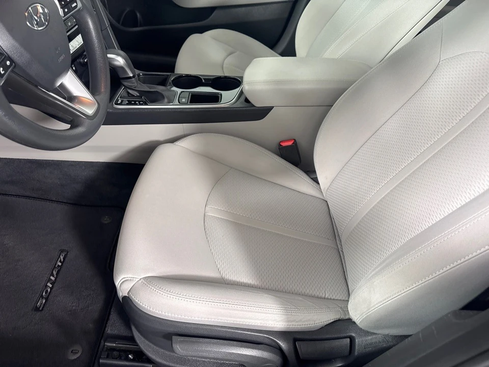 2018 Hyundai Sonata - Image 11 of 21